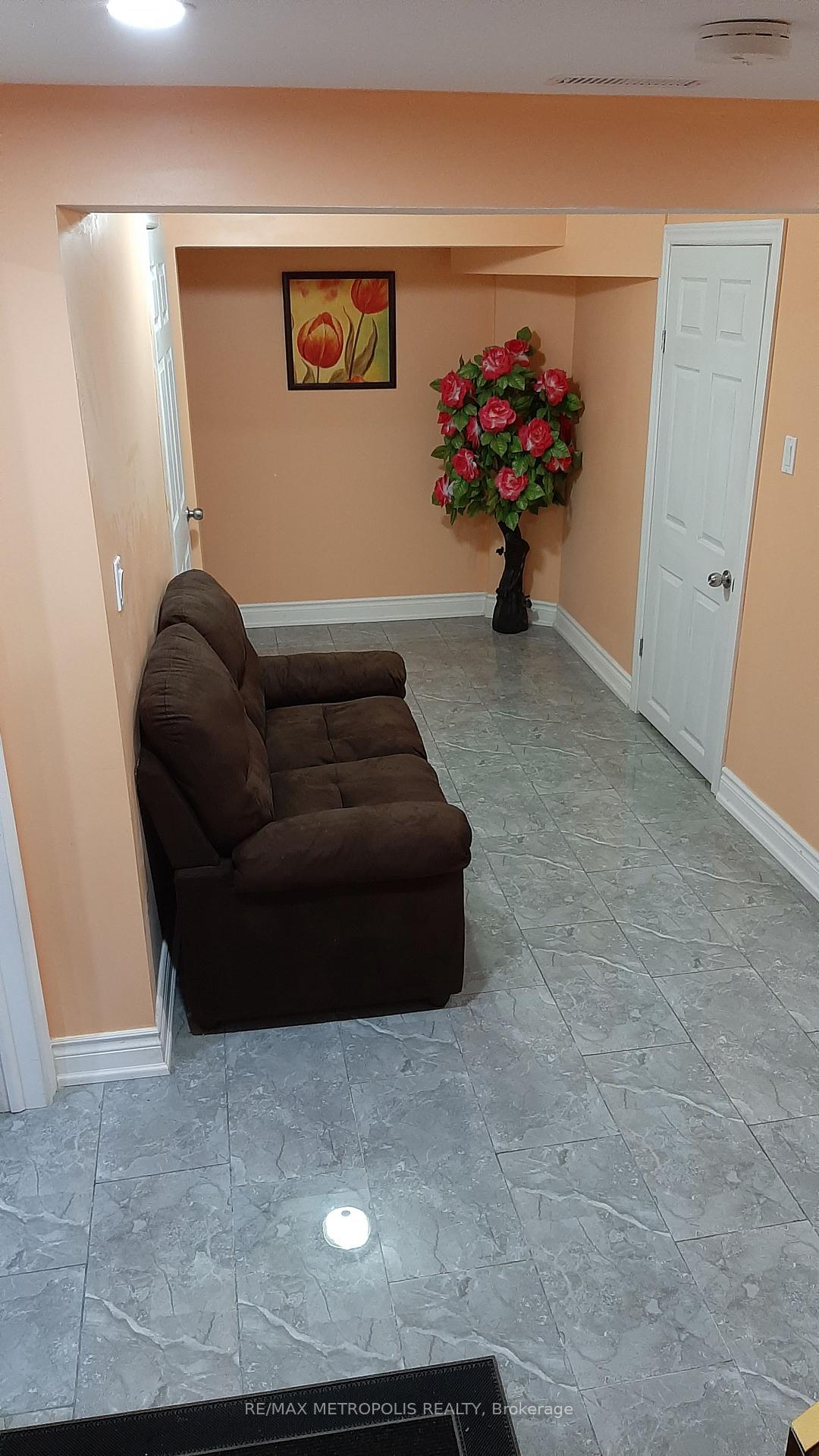 235-hupfield-trail-scarborough-ontario-e13020938