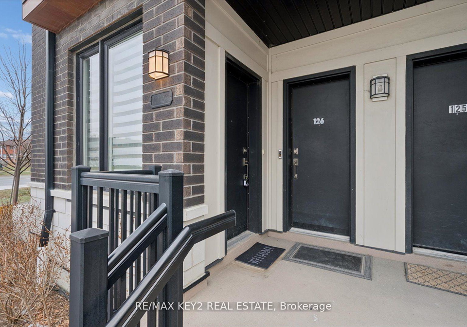 1555-kingston-road-pickering-ontario-e13021124