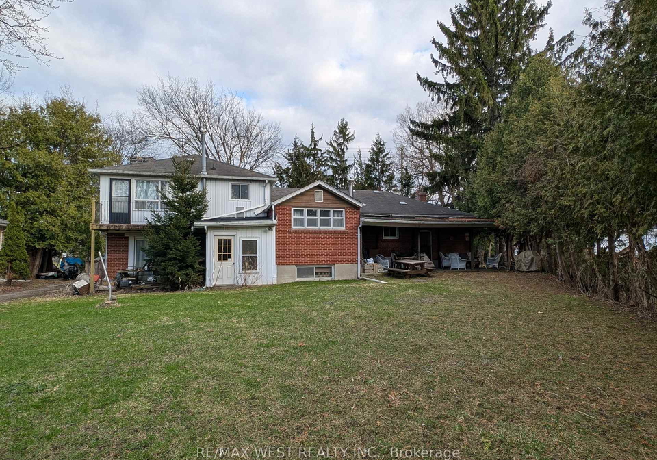1192-1200-kingston-road-pickering-ontario-e13021436