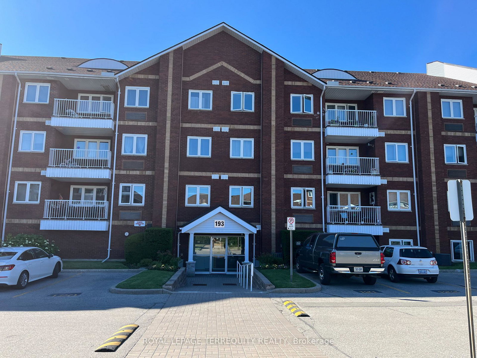 193-lake-driveway-w-ajax-ontario-e13021496