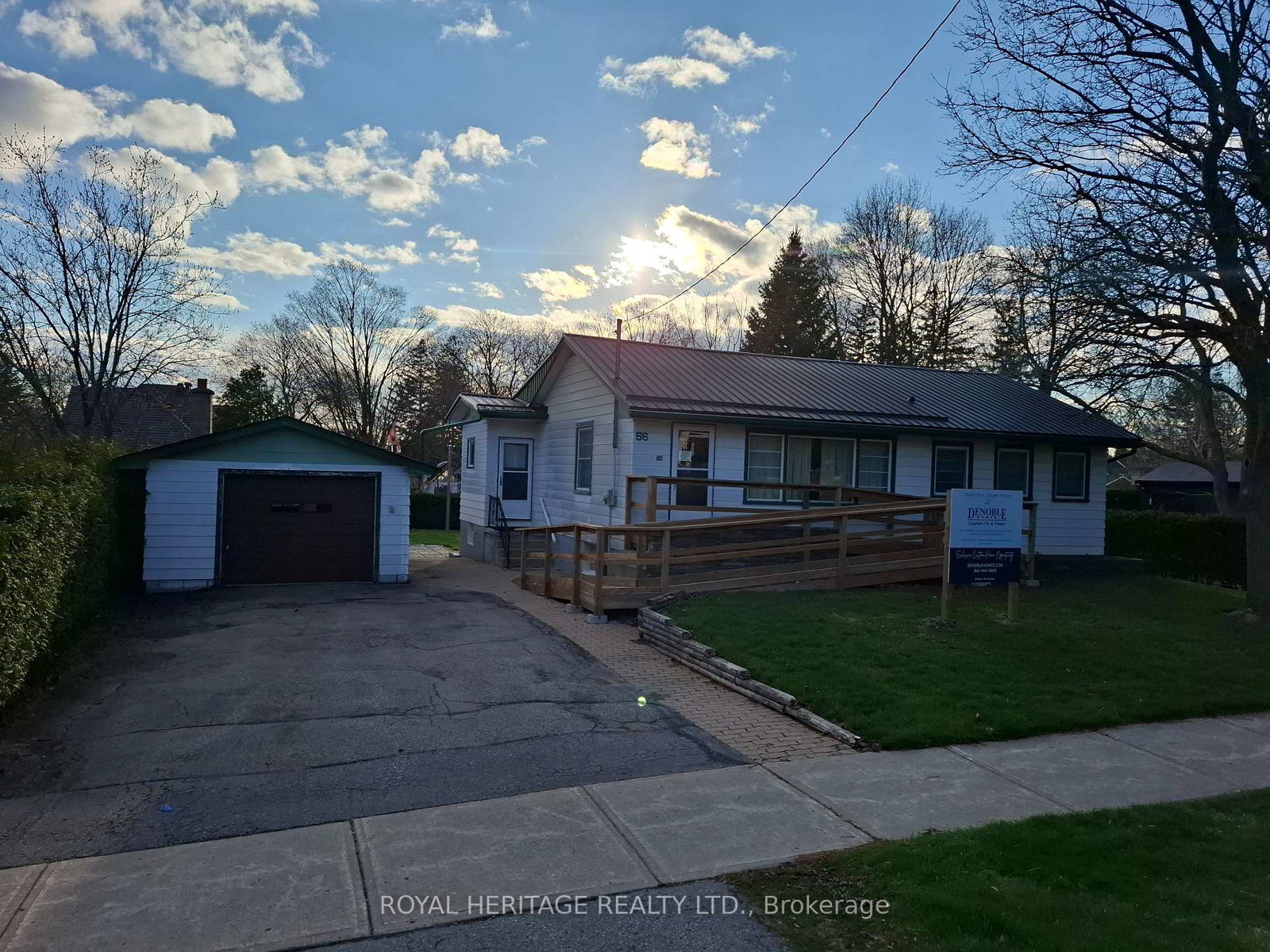 56-queen-street-whitby-ontario-e13022532