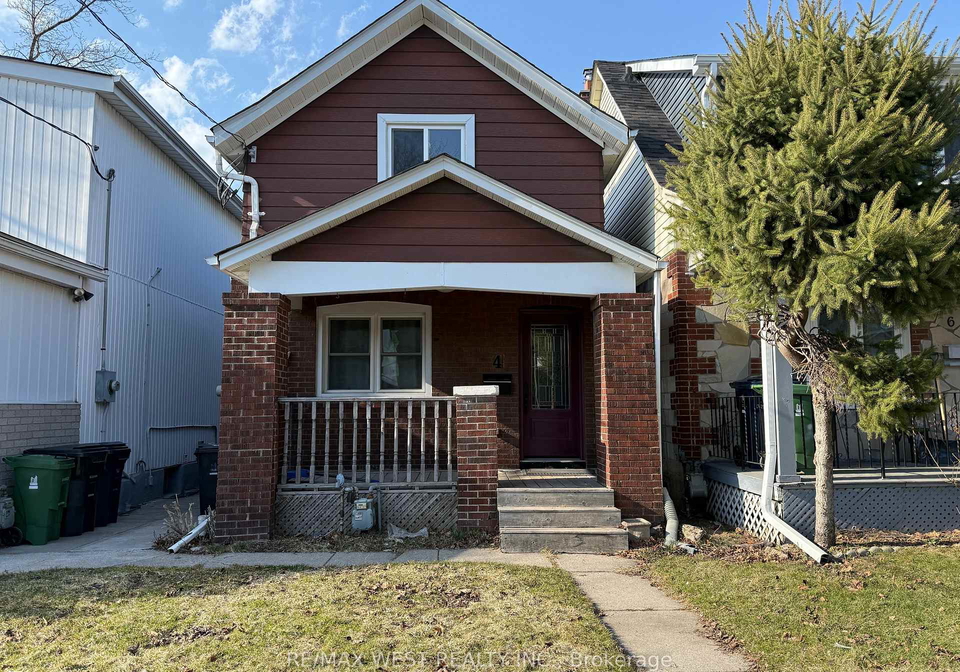 4-sutherland-avenue-east-york-ontario-e13023084