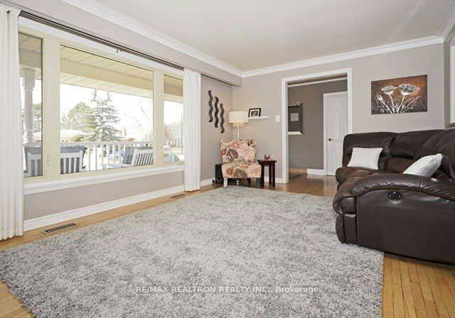 325-cochrane-street-whitby-ontario-e13023574