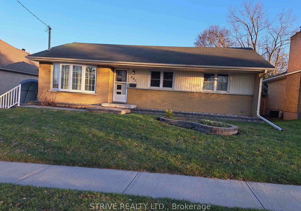 447-ridgeway-avenue-oshawa-ontario-e13024030