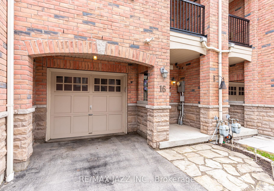 16-clowes-street-ajax-ontario-e13024190
