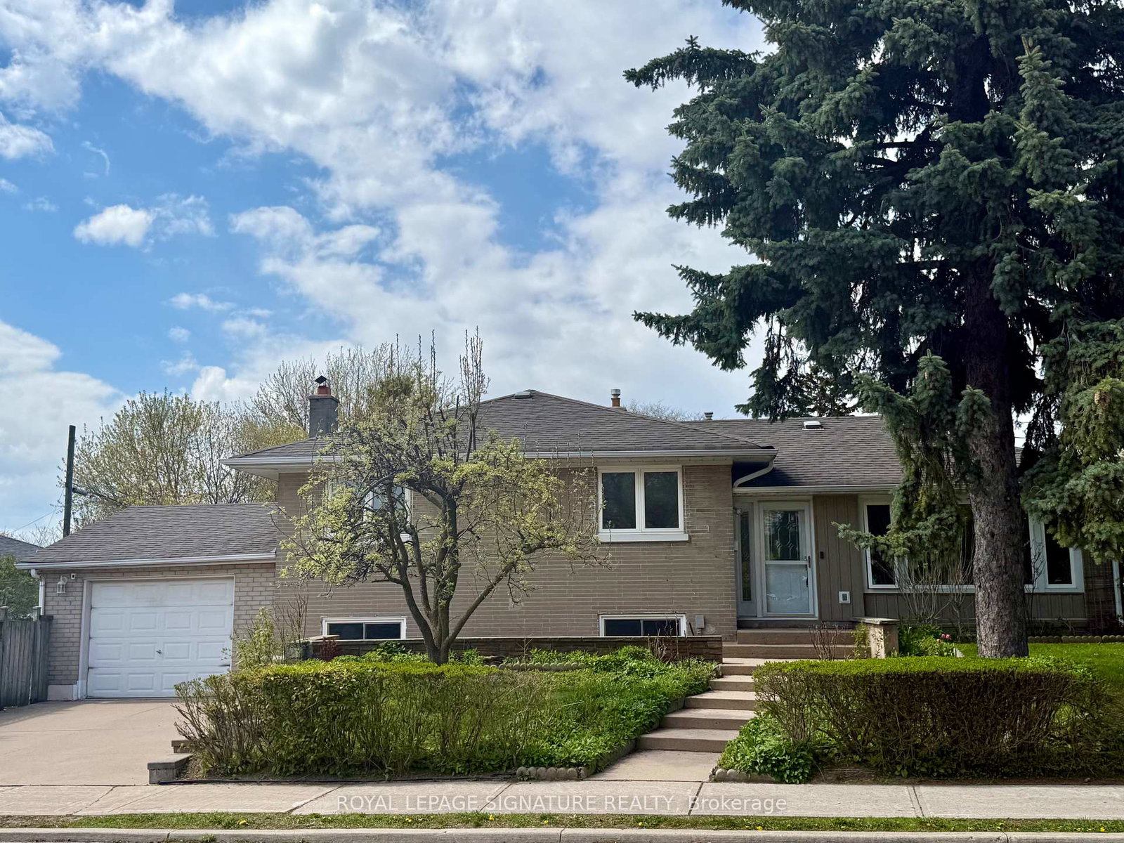 1-charlemont-crescent-scarborough-ontario-e13024476