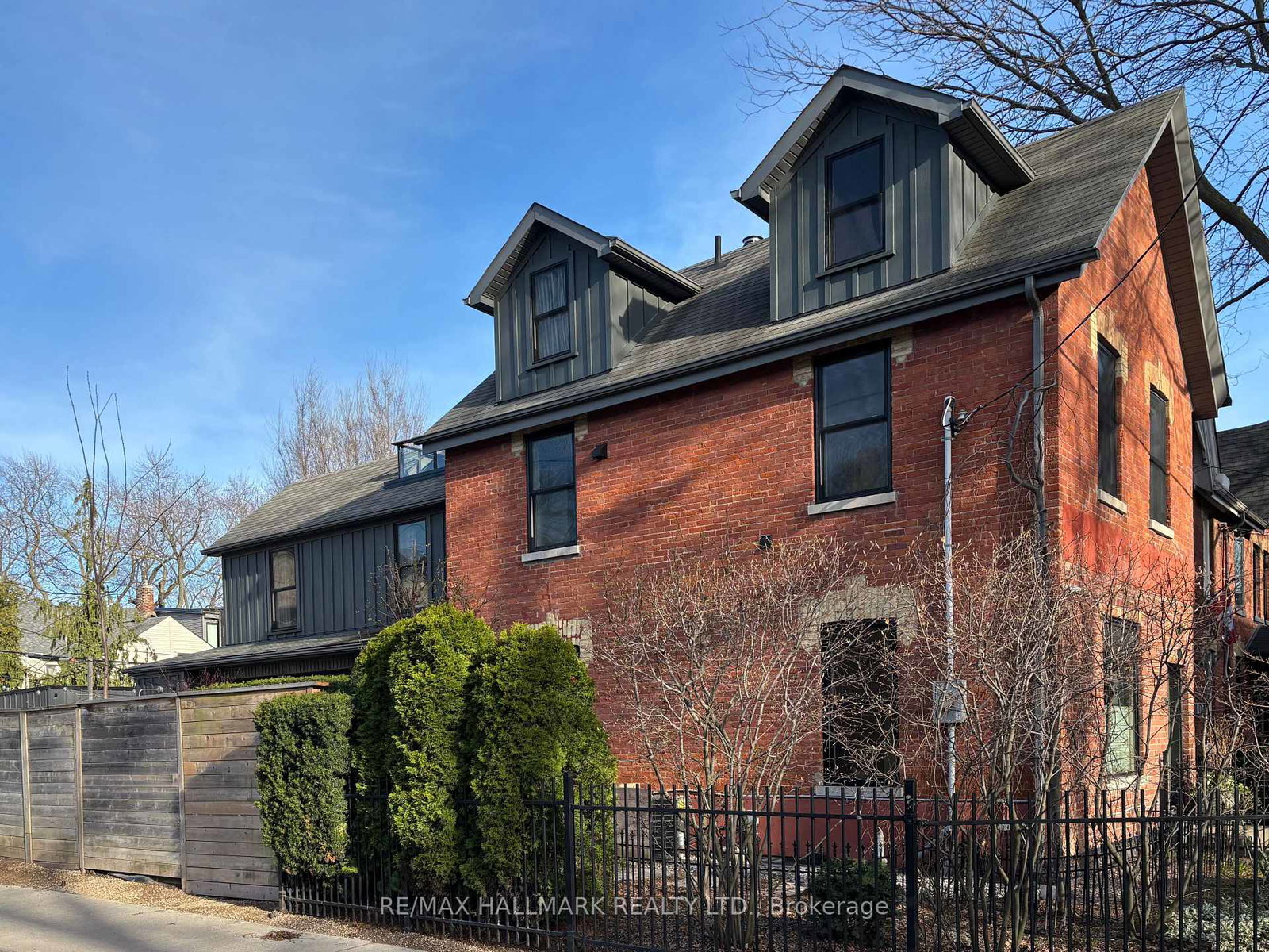 235-boulton-avenue-toronto-ontario-e13024916