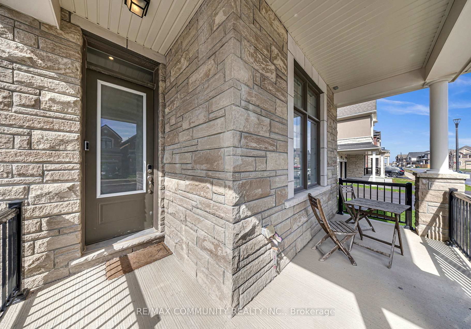 1567-scarlett-trail-e-pickering-ontario-e13025410