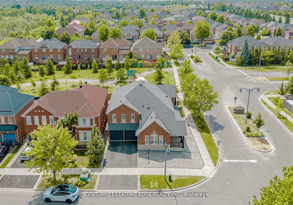 15-alden-square-ajax-ontario-e13025498