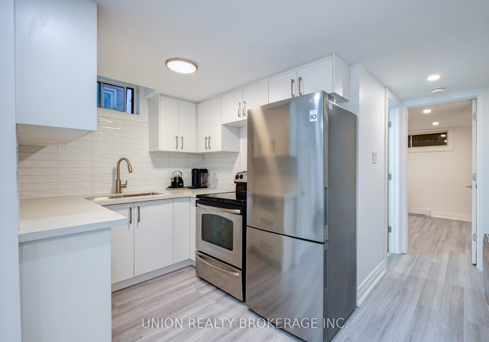 15-ivy-avenue-toronto-ontario-e13025724