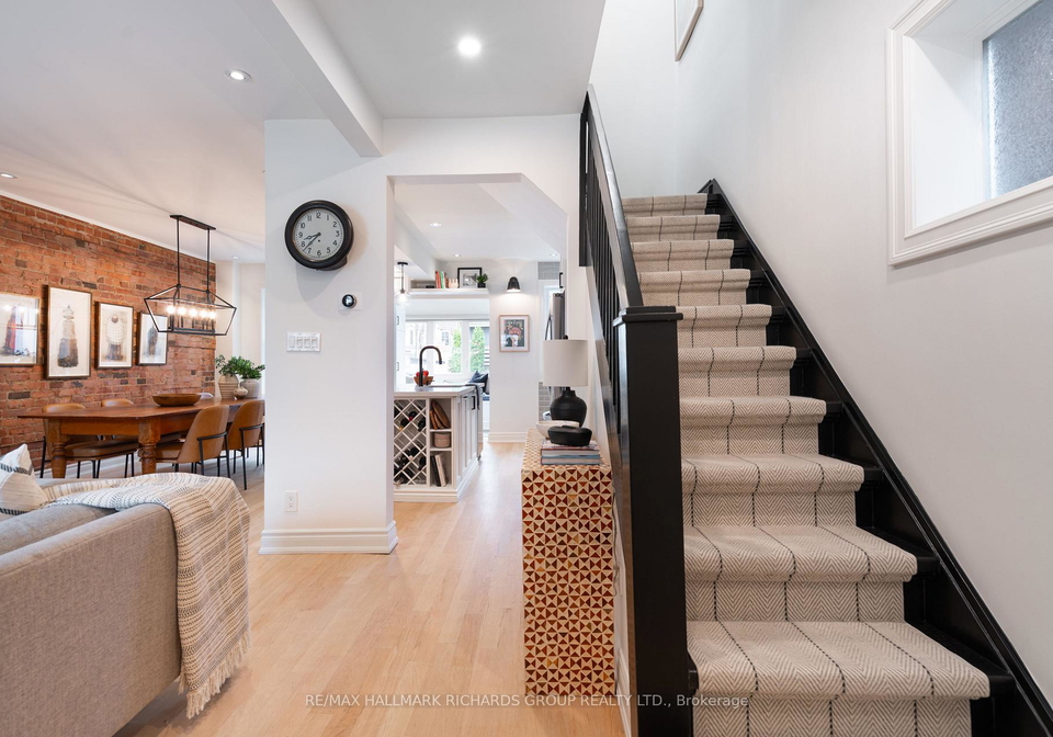 47-sparkhall-avenue-toronto-ontario-e13026356