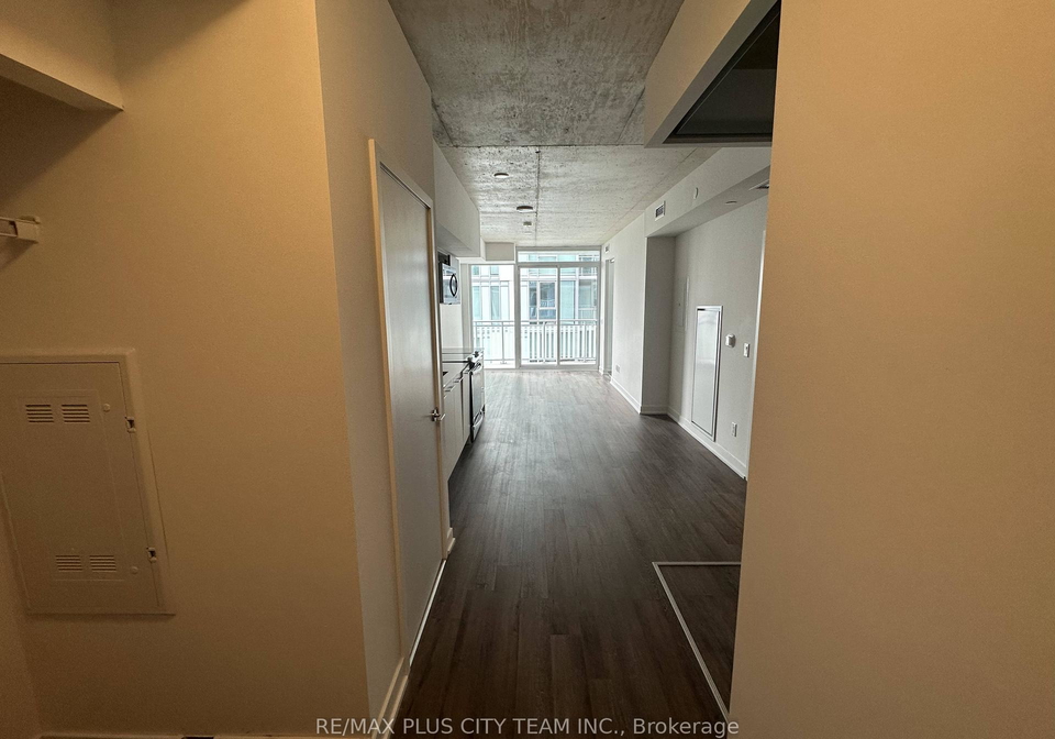 45-baseball-place-toronto-ontario-e13026782