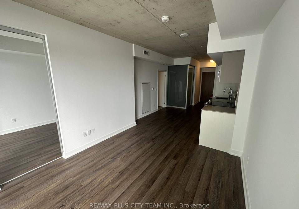 45-baseball-place-toronto-ontario-e13026782