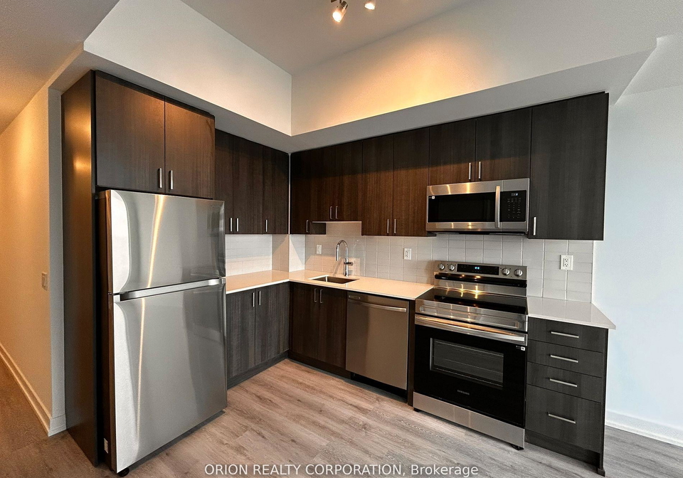 1435-celebration-drive-pickering-ontario-e13026886