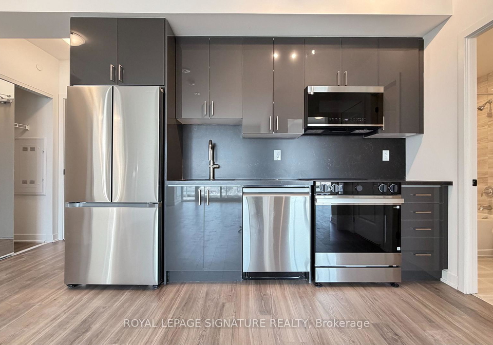 1010-sandy-beach-road-pickering-ontario-e13026982