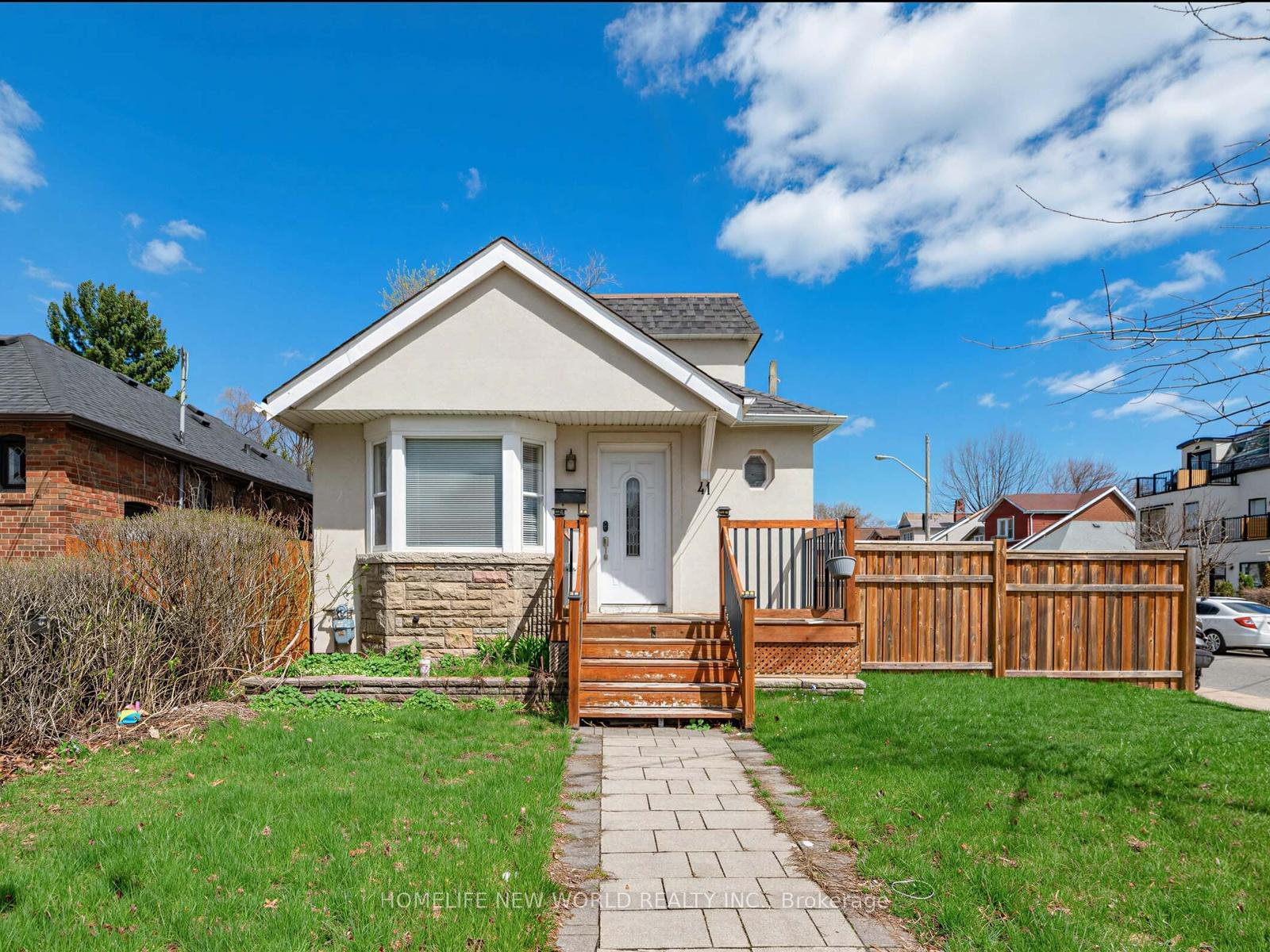 41-binswood-avenue-east-york-ontario-e13028160
