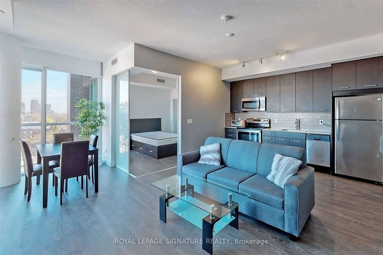 2055-danforth-avenue-toronto-ontario-e13028190