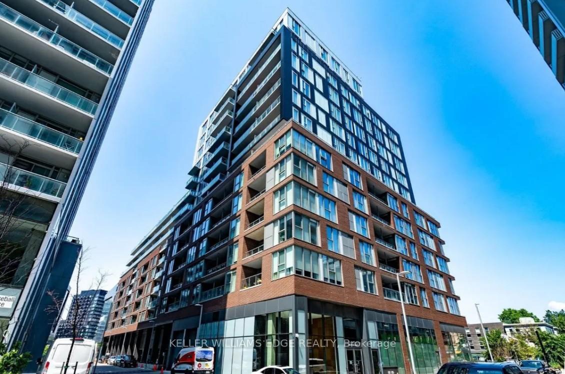 30-baseball-place-toronto-ontario-e13028560