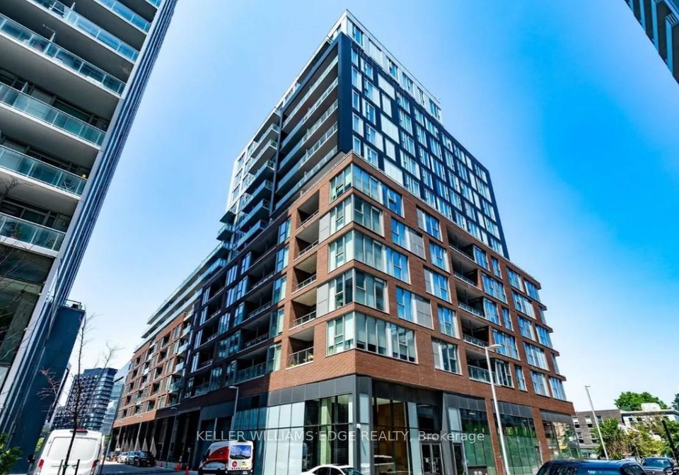 30-baseball-place-toronto-ontario-e13028560