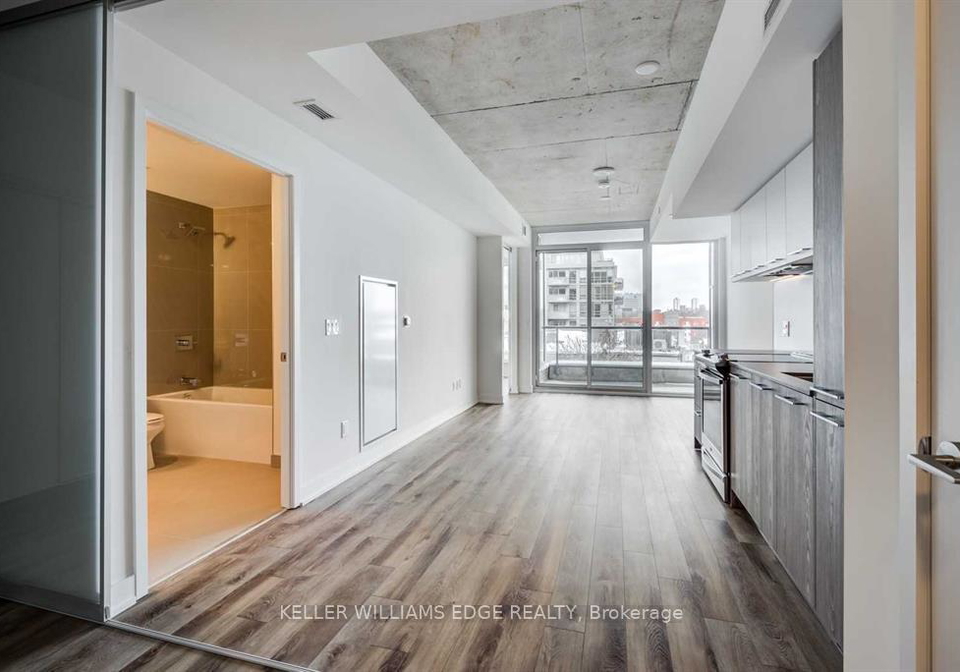 30-baseball-place-toronto-ontario-e13028560