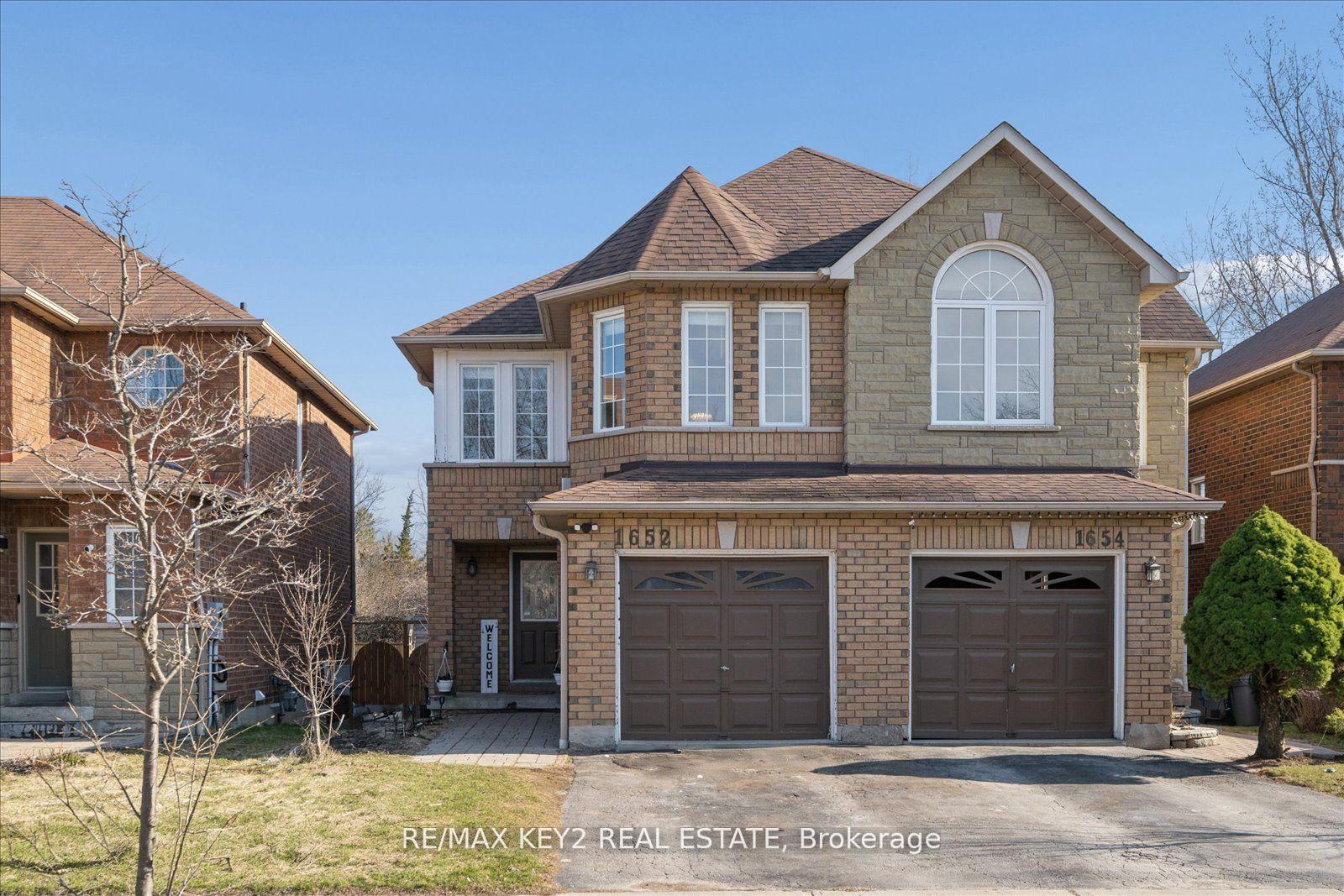 1652-autumn-crescent-pickering-ontario-e13028802