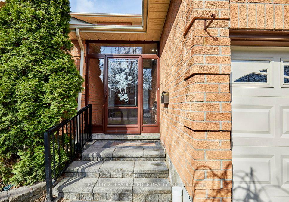 73-charcoal-drive-scarborough-ontario-e13028996