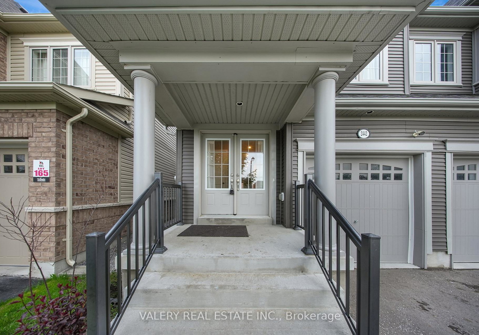 2442-equestrian-crescent-oshawa-ontario-e13030014