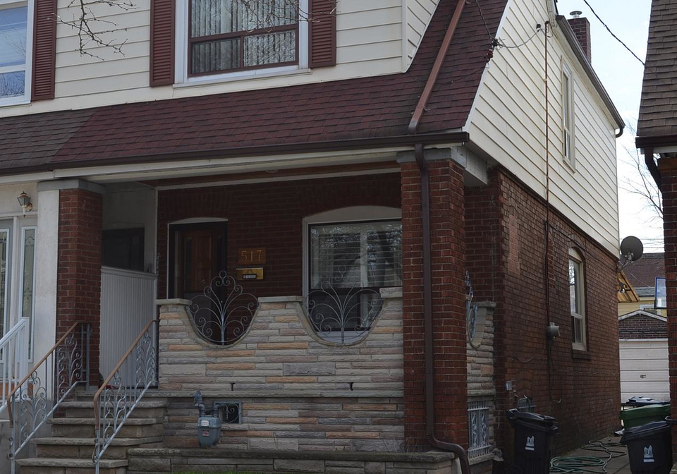 517-milverton-boulevard-east-york-ontario-e13030986