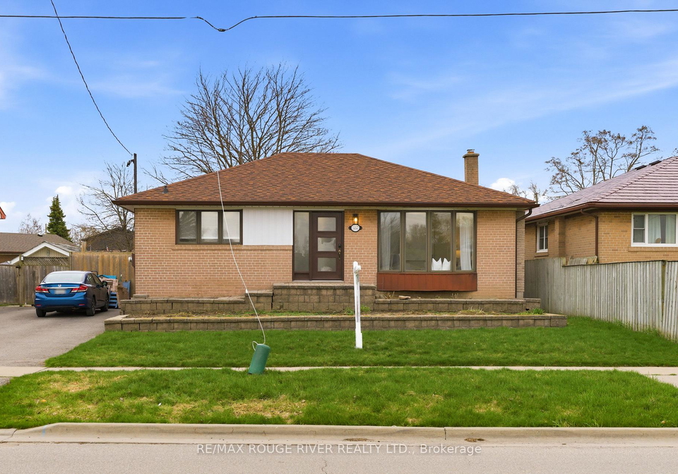 557-shakespeare-avenue-oshawa-ontario-e13031212