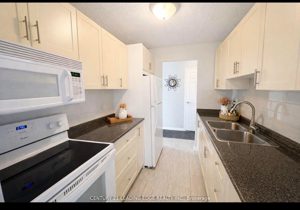 936-glen-street-s-oshawa-ontario-e13031572
