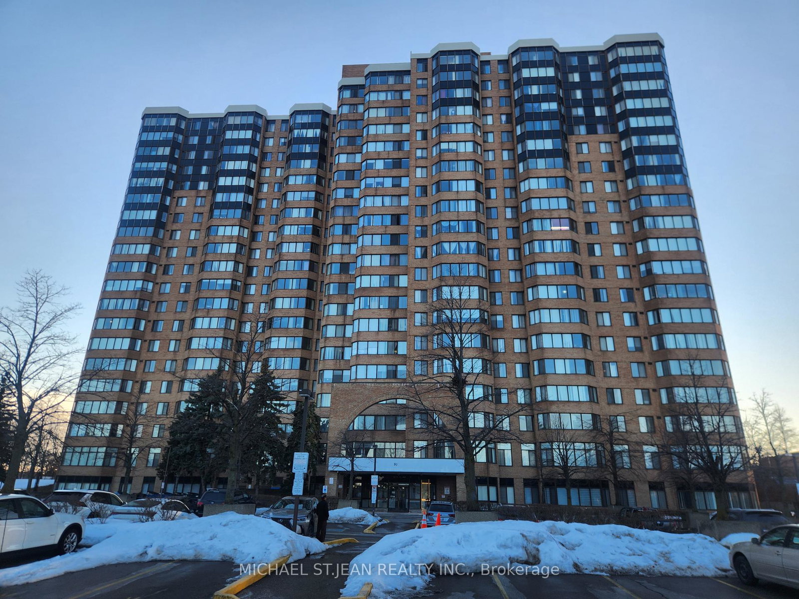 80-alton-towers-circle-scarborough-ontario-e13031736