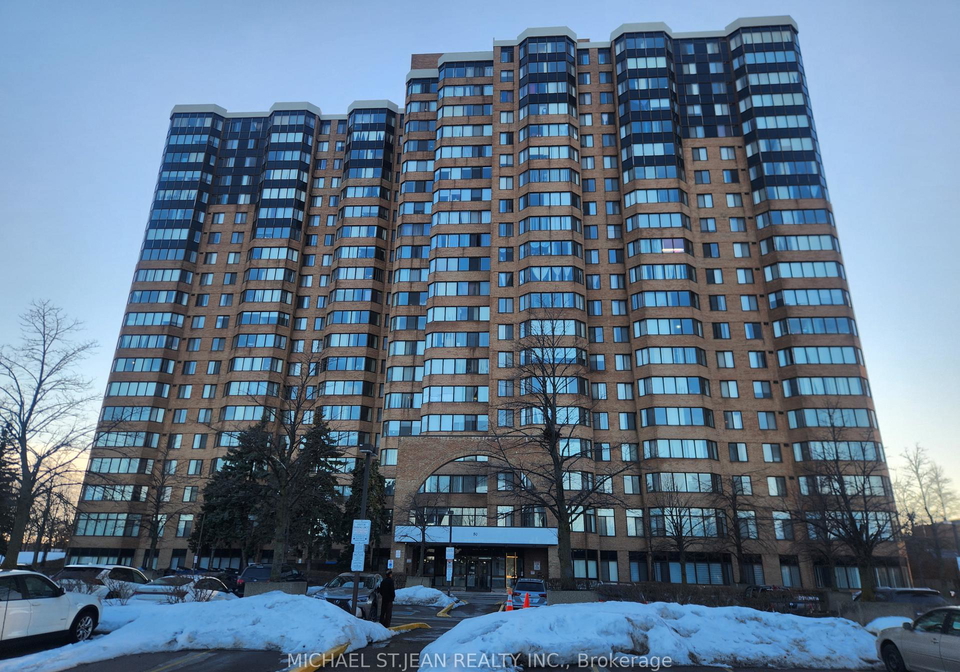 80-alton-towers-circle-scarborough-ontario-e13031736