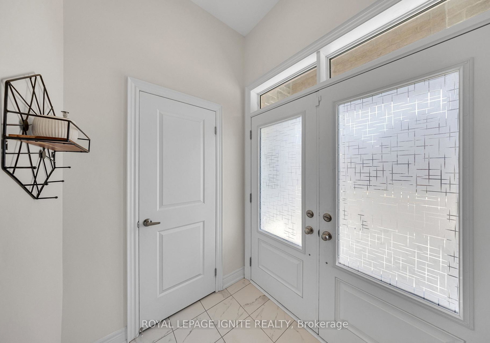 1030-skybridge-boulevard-pickering-ontario-e13031780