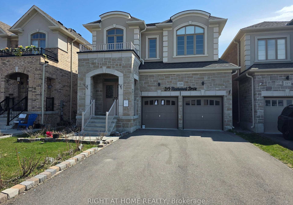 219-fleetwood-drive-oshawa-ontario-e13031806