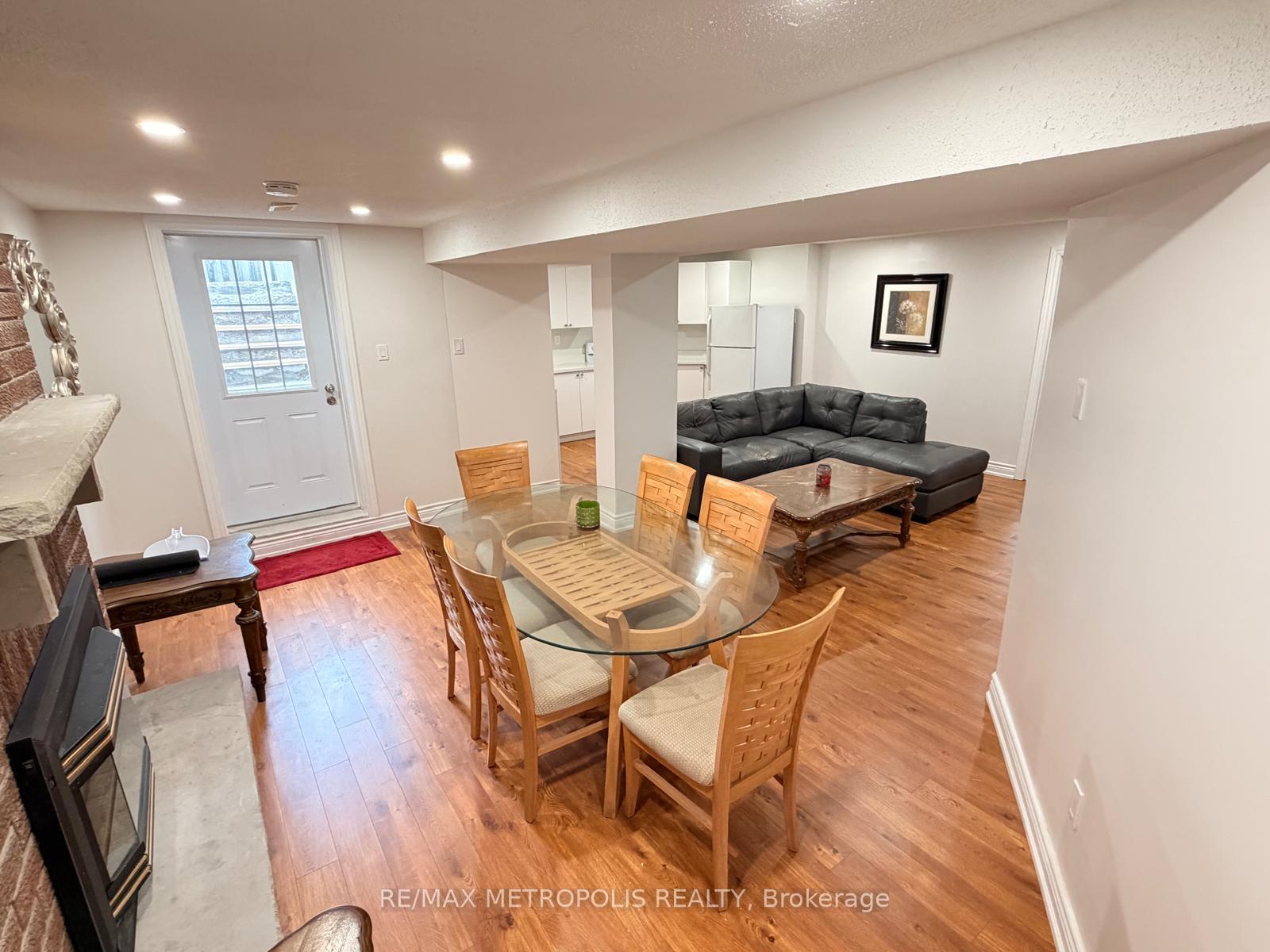 216-gwendolyn-street-pickering-ontario-e13032114