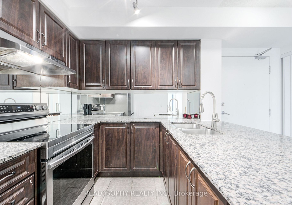 60-fairfax-crescent-scarborough-ontario-e13032770