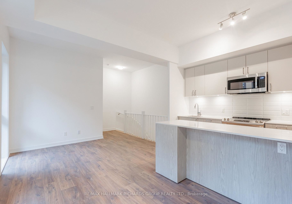 35-birchcliff-avenue-scarborough-ontario-e13032930