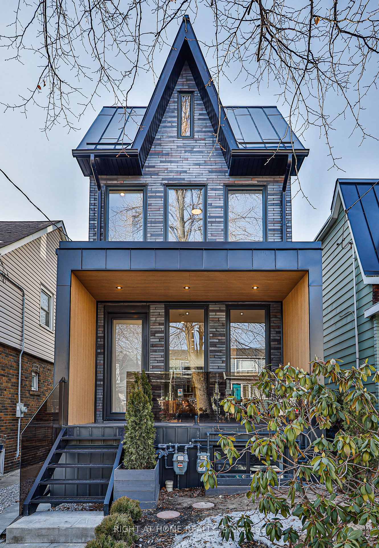 11-merrill-avenue-w-toronto-ontario-e13033126