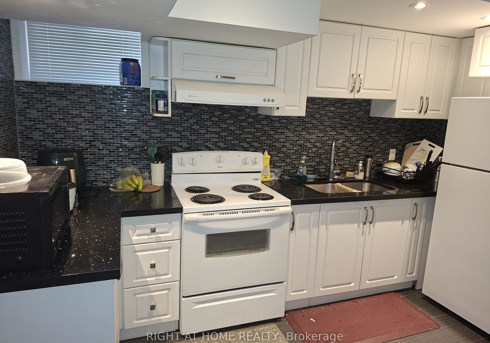 16-morbank-drive-scarborough-ontario-e13033140