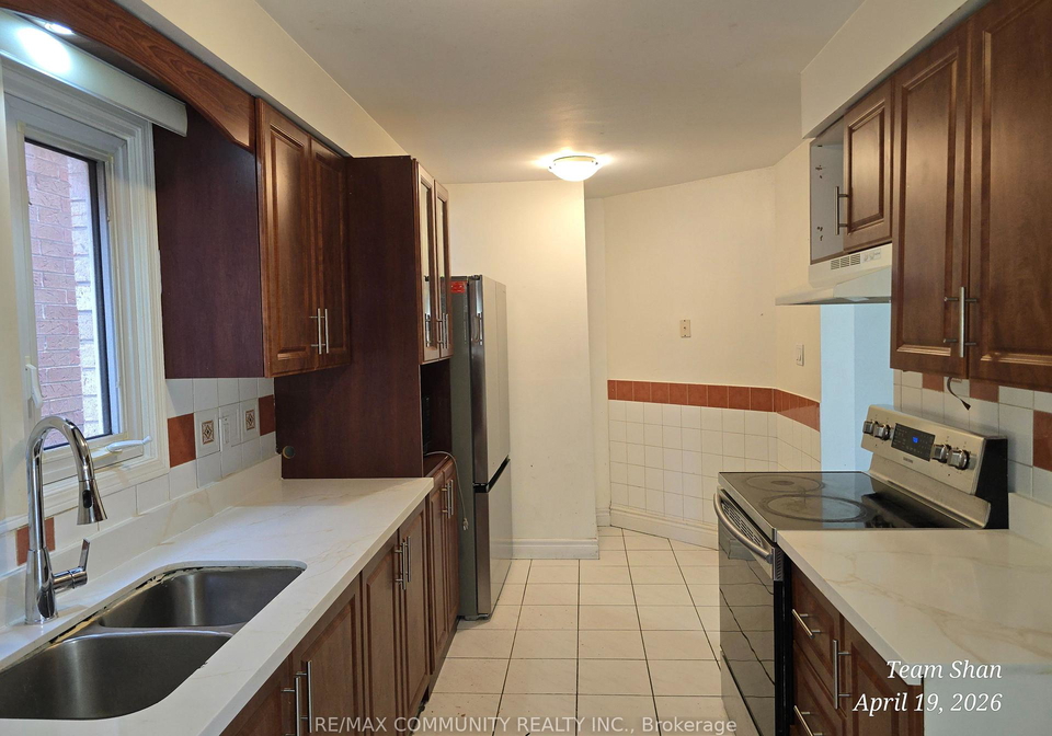108-pennyhill-drive-scarborough-ontario-e13033298