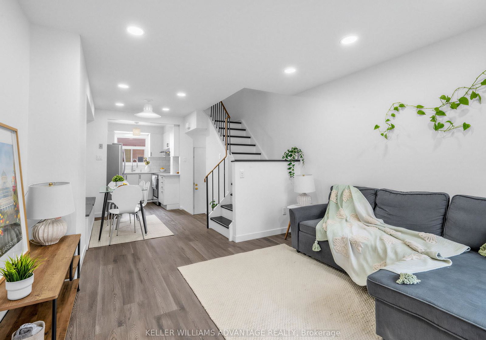 275-broadview-avenue-toronto-ontario-e13033302