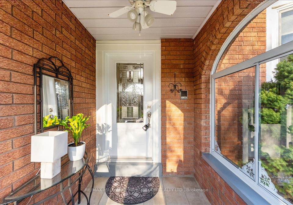 68-resolute-crescent-whitby-ontario-e13034956