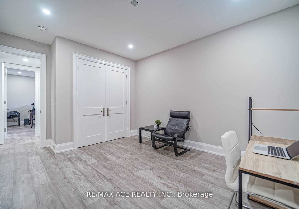 19-ivanhoe-court-scarborough-ontario-e13035090