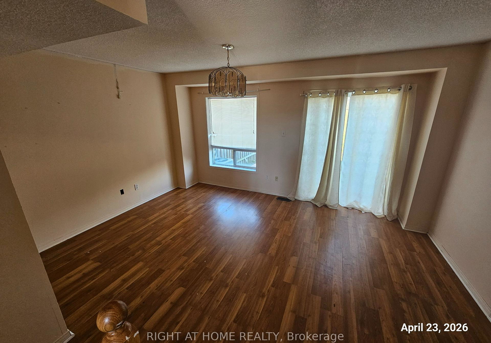 64-conn-smythe-drive-scarborough-ontario-e13035412