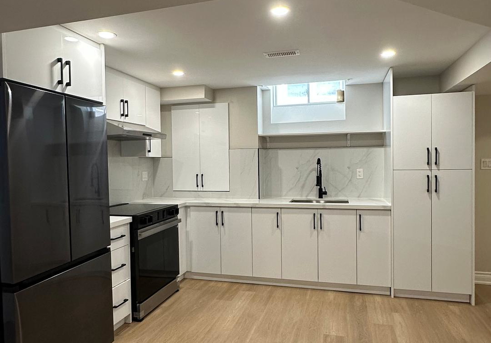 1108-skyridge-boulevard-pickering-ontario-e13035894
