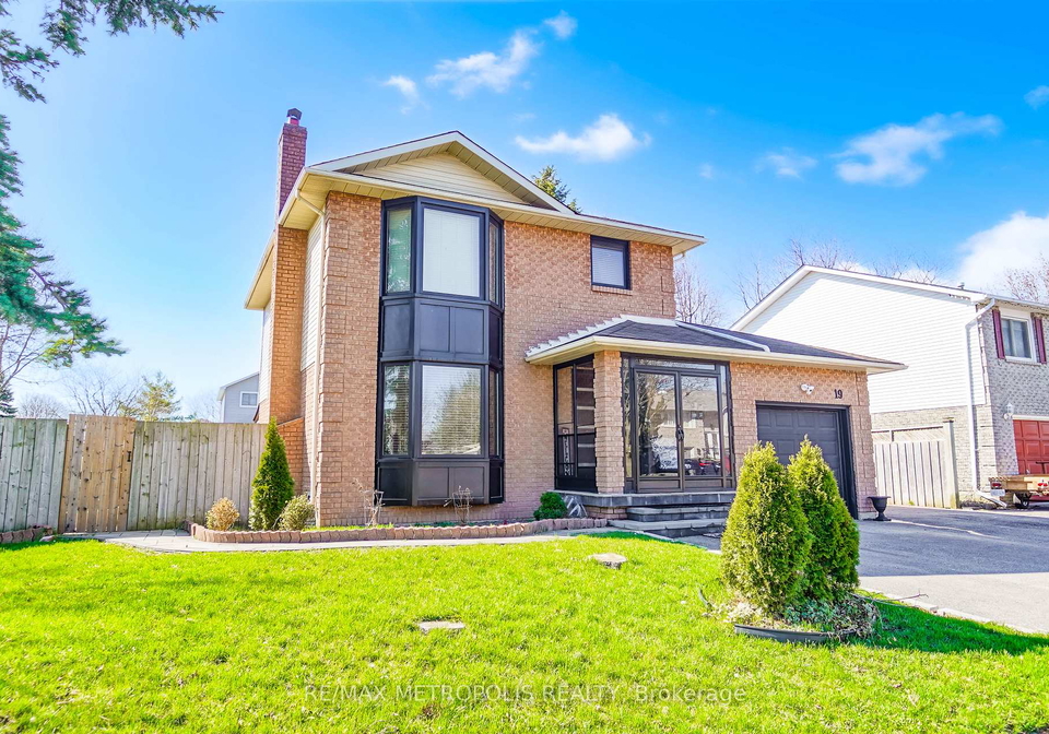 19-glenabbey-drive-clarington-ontario-e13036002