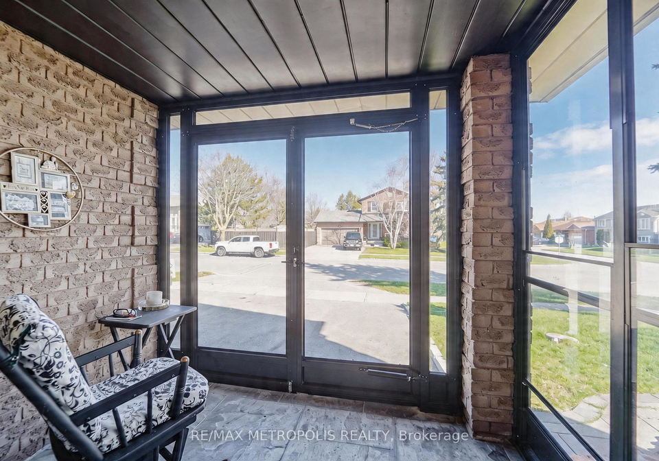 19-glenabbey-drive-clarington-ontario-e13036002