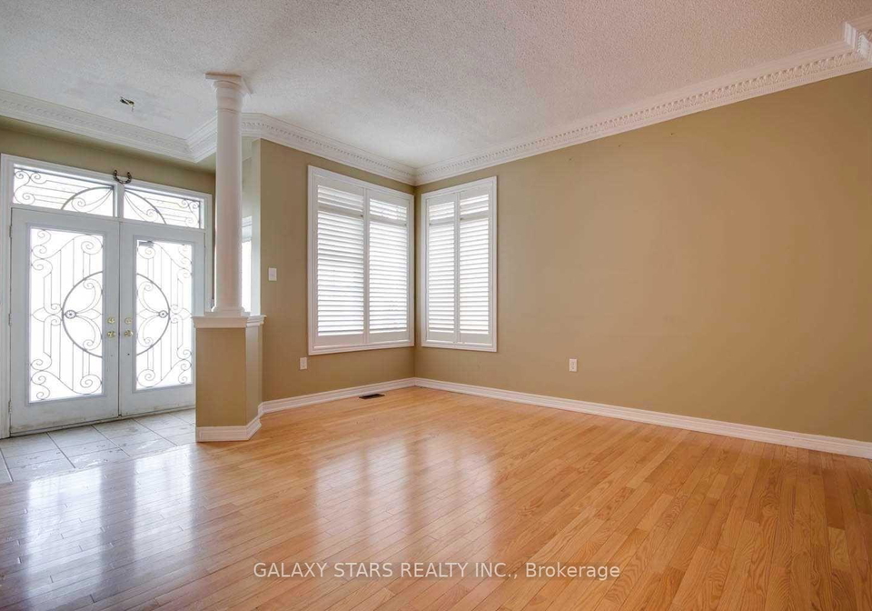 4-spall-court-scarborough-ontario-e13037026