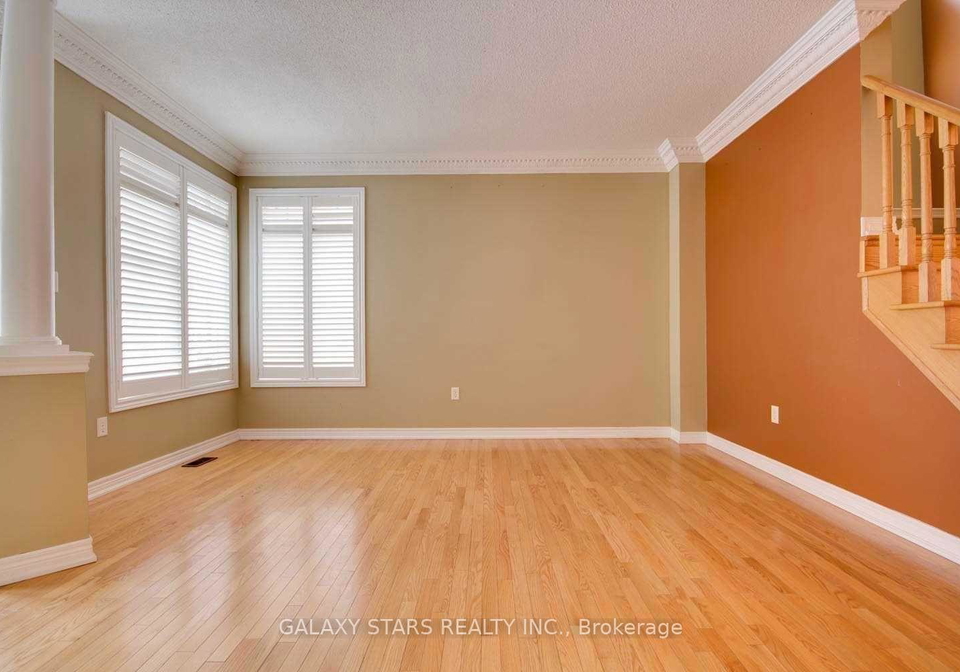 4-spall-court-scarborough-ontario-e13037026