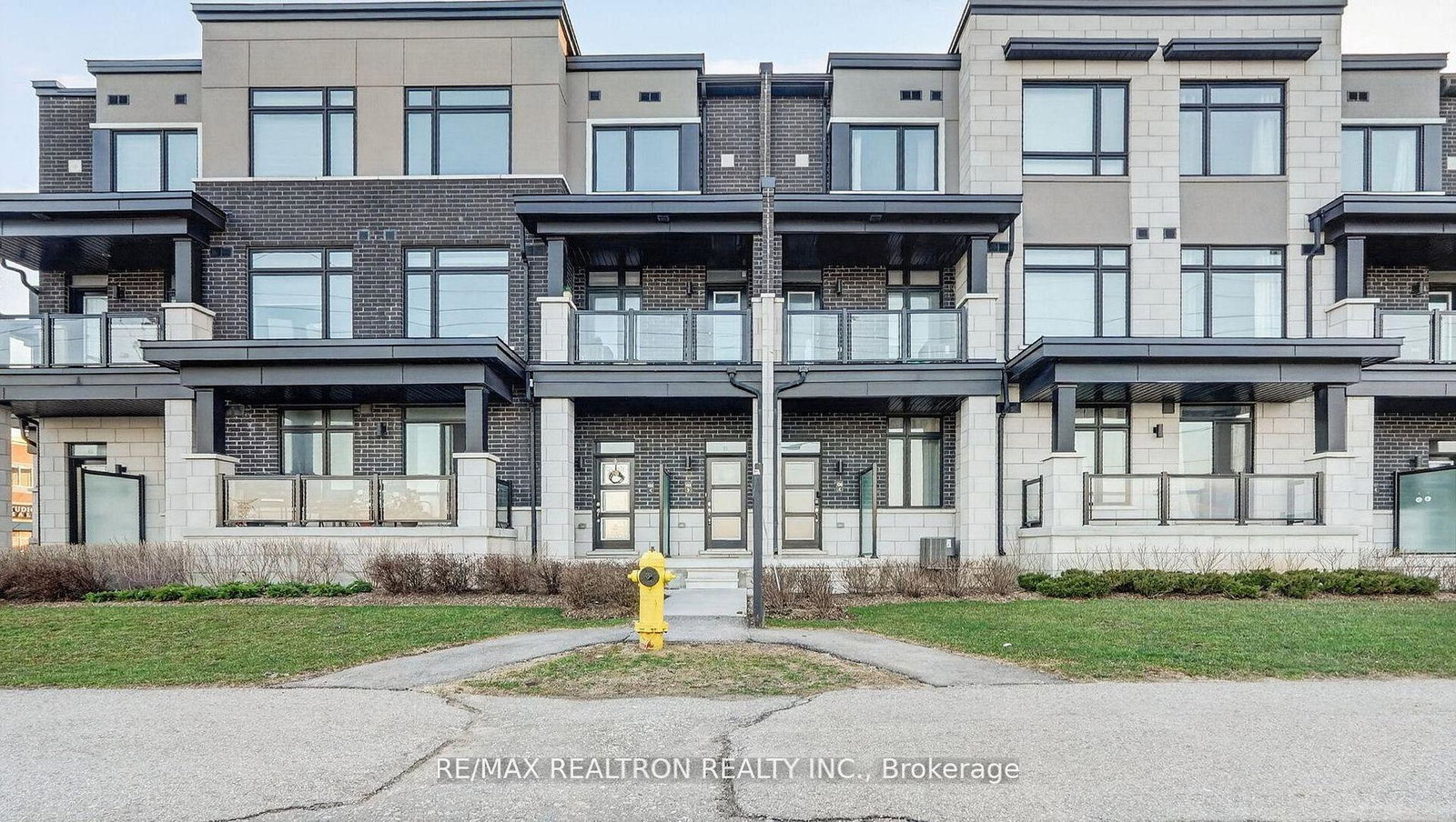 2550-castlegate-crossing-pickering-ontario-e13037120